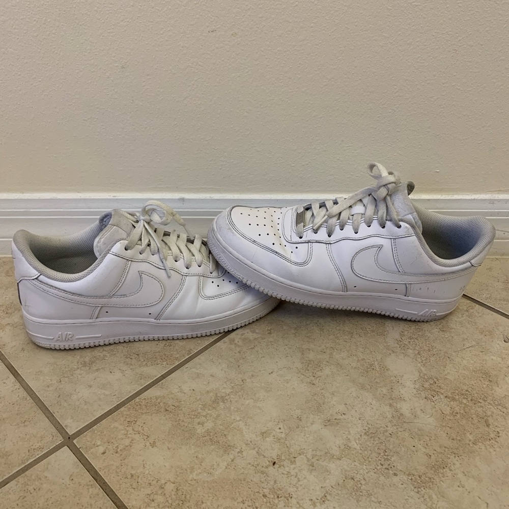 Nike Mens Air Force One size 10.5